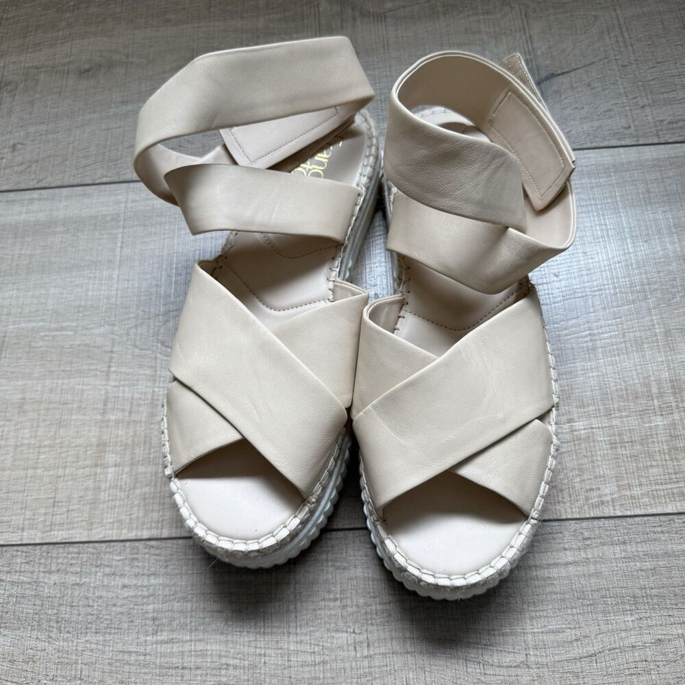 FRANCO SARTO Brock Beige Platform Sandals Size 10M
